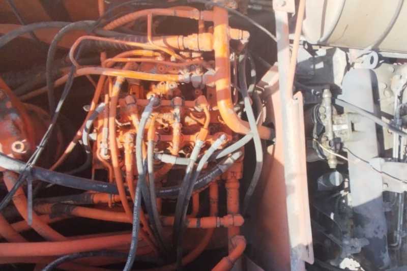 OmecoHub - Immagine FIAT HITACHI EX215